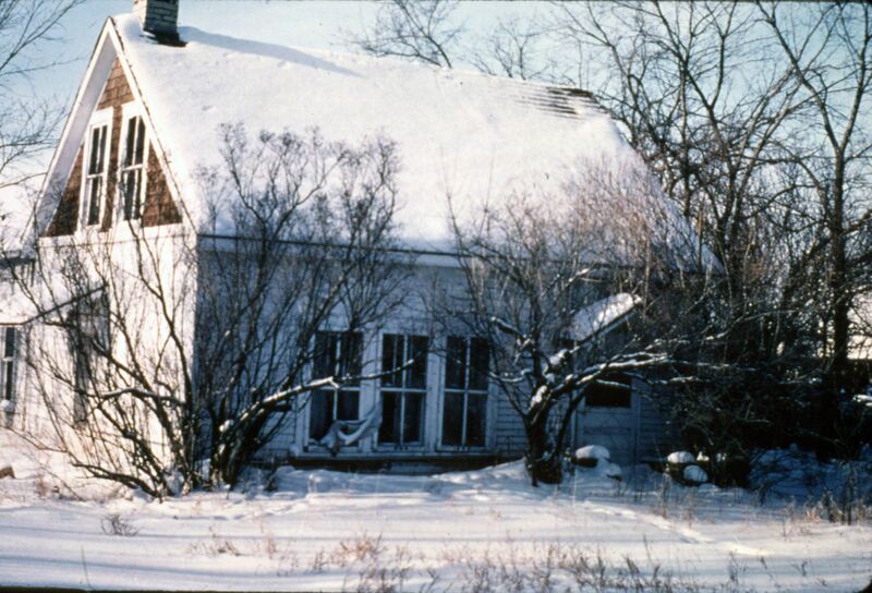 File:Exterior view of the home of Walter Coy, Charleswood, Winnipeg, Manitoba.jpg