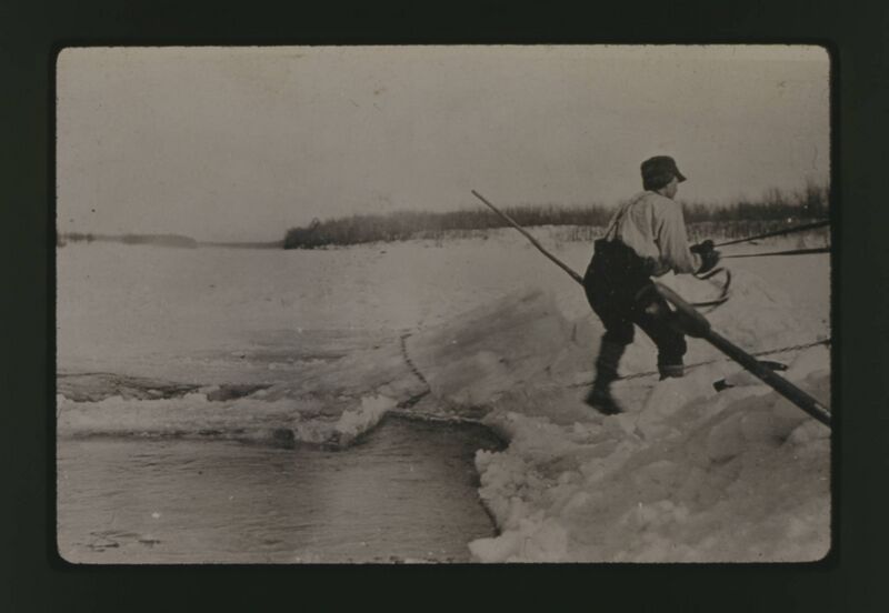 File:Cutting ice on the Assiniboine River, Headingley, Manitoba-2.jpg