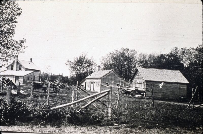 File:Caron's first house and farm buildings, Charleswood, Winnipeg, Manitoba-2.jpg