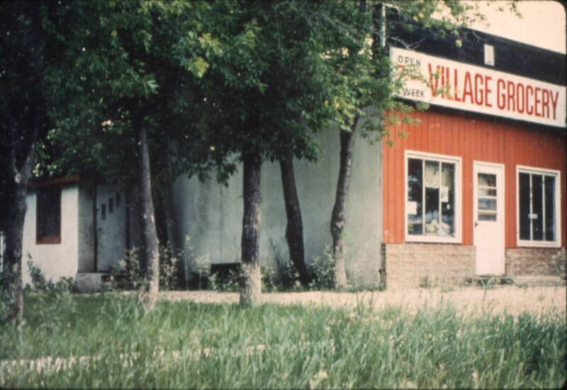 File:Village Grocery, Charleswood, Winnipeg, Manitoba.jpg